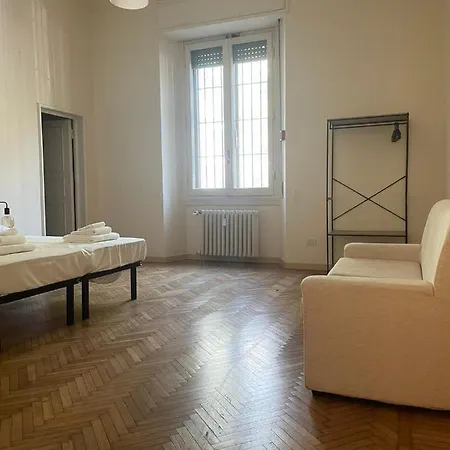 Big Outside Ztl Zone Apartment Florence